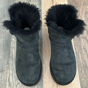 UGG Black Boots Mini Bailey‎ Button II Boot Black Size 9